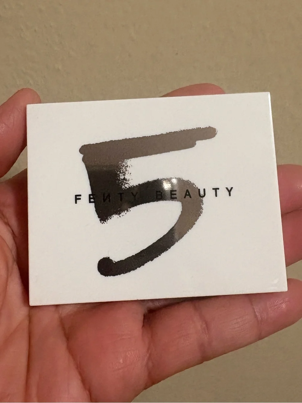 Fenty Beauty Snap Shadows Eyeshadow Palette —5 PEACH 🍑 Brand New Never Used.